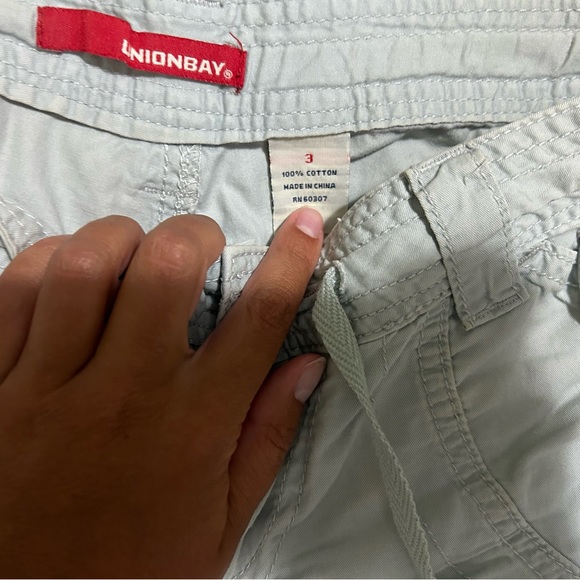 Cargo Shorts - Picture 2 of 3